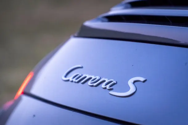 كازينو سلوتس إل في تطبيق أندرويد/آي أو إس